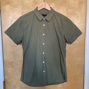 Wildfang Essential Button Up army green olive small